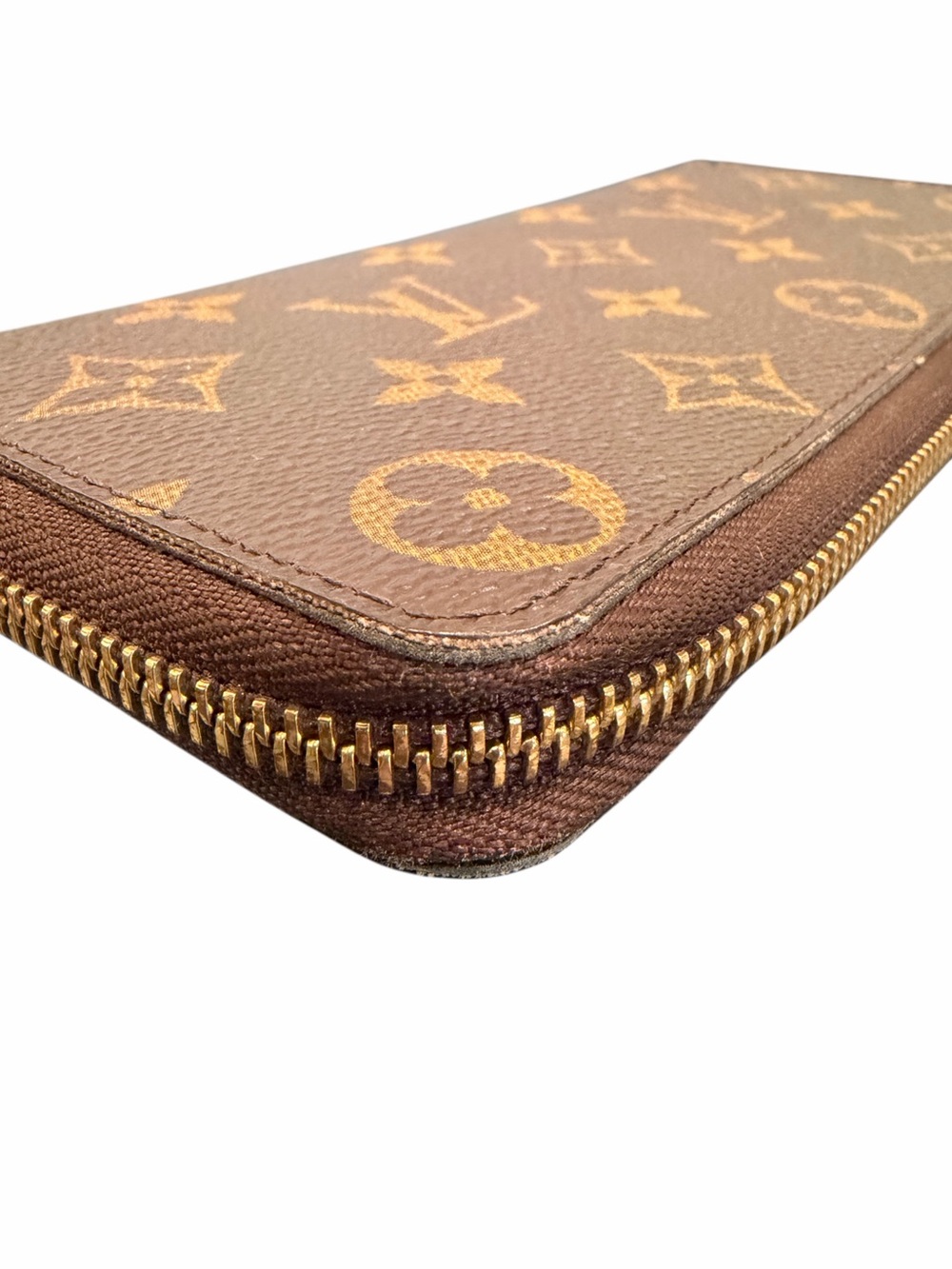 Louis Vuitton Monogram Zip Around Wallet with Fuchsia Interior and Pull - Picture 8 of 15